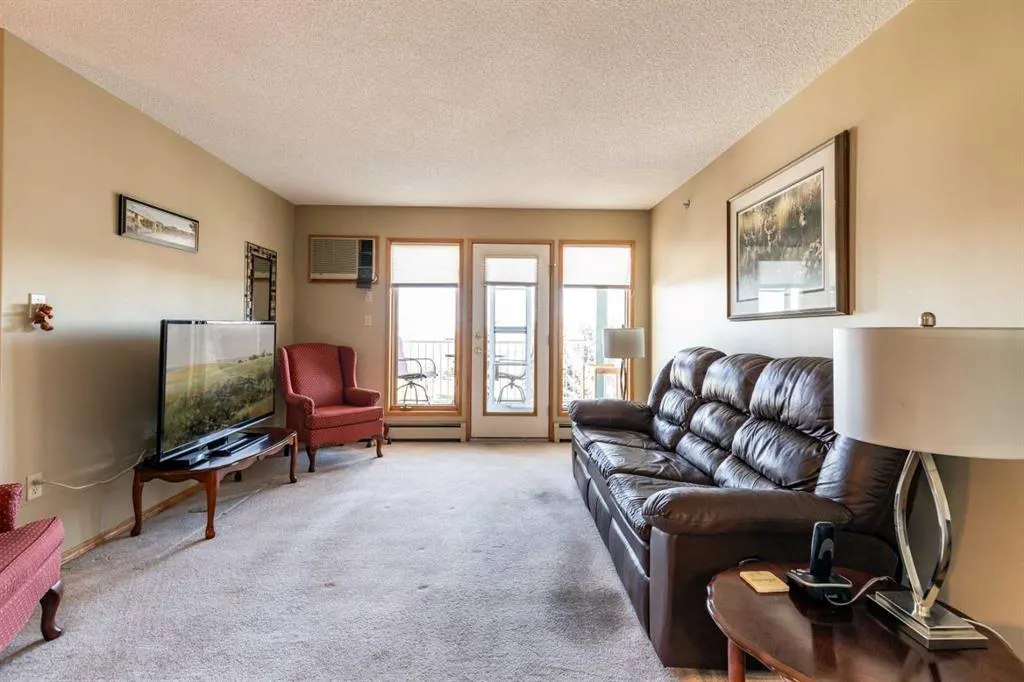 3021 13 Avenue SE, #425