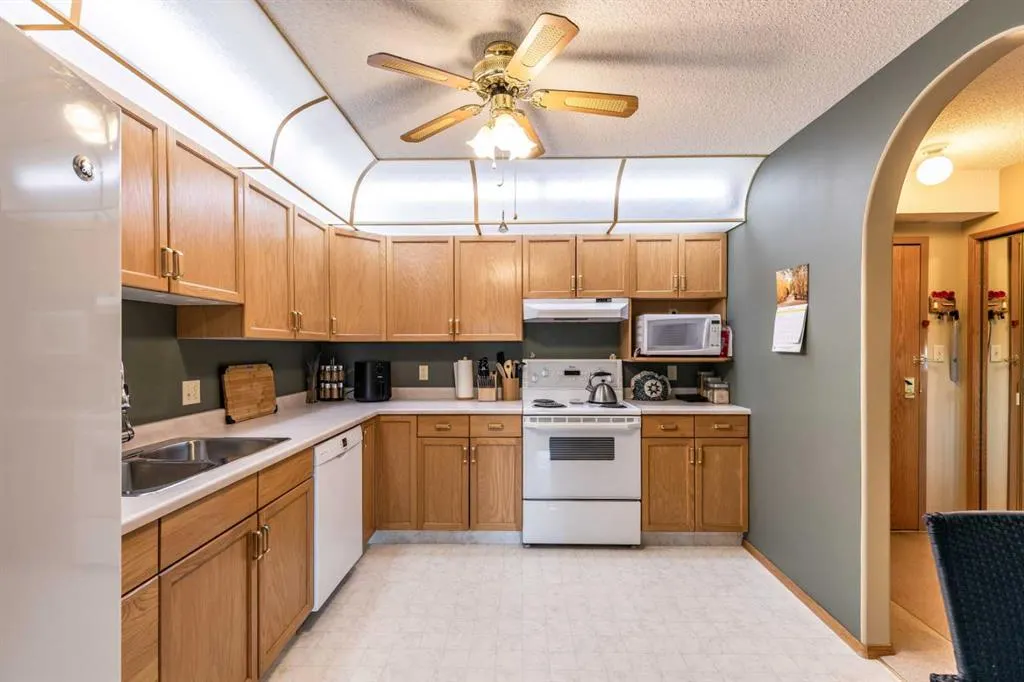 3021 13 Avenue SE, #425