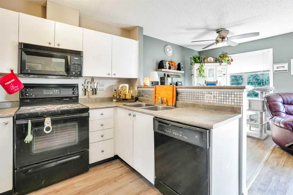 760 Railway Gate SW, #702