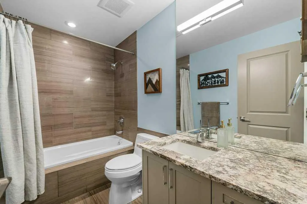 1926 36 Street SW, #2