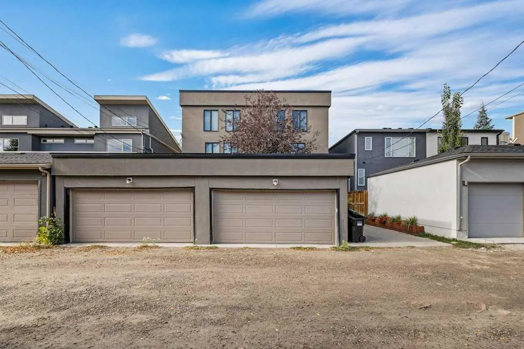 1926 36 Street SW, #2