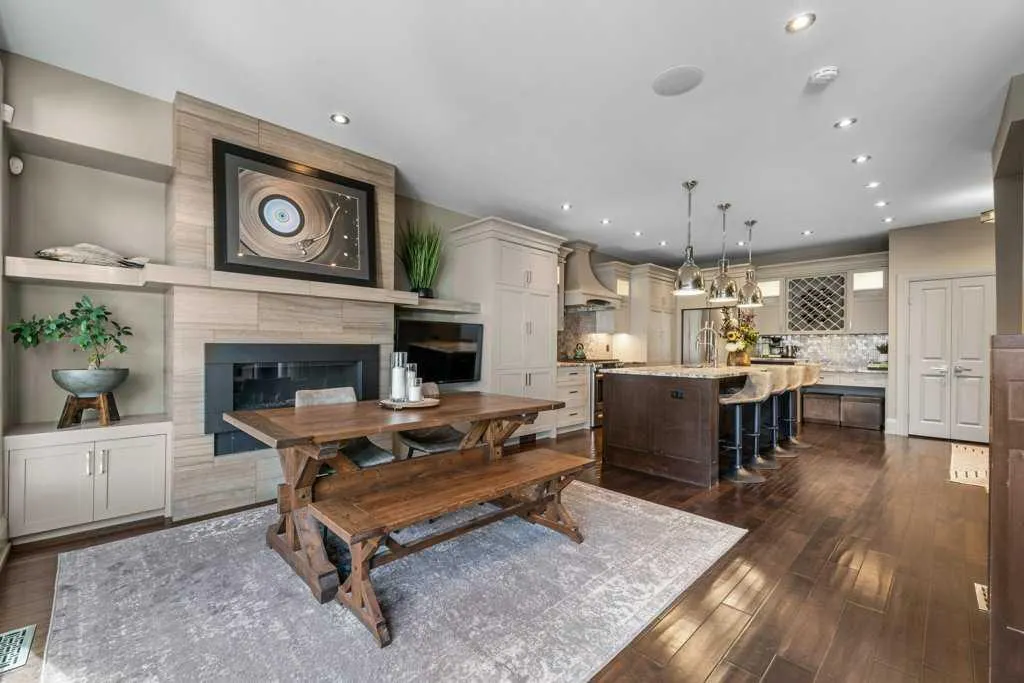 1926 36 Street SW, #2