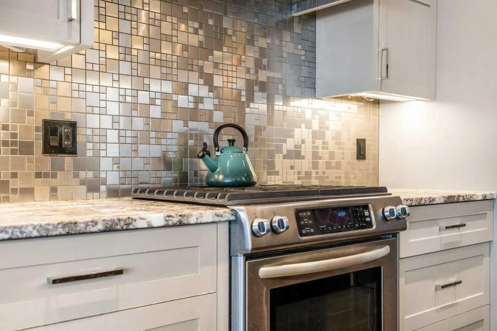 1926 36 Street SW, #2