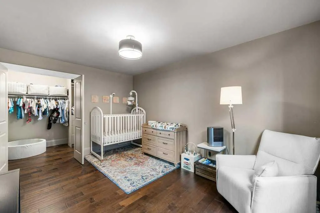 1926 36 Street SW, #2