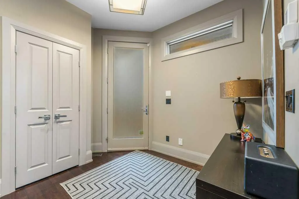 1926 36 Street SW, #2