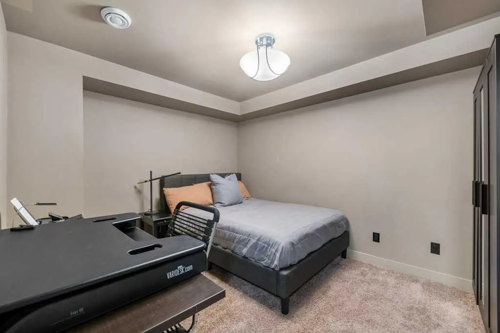 1926 36 Street SW, #2