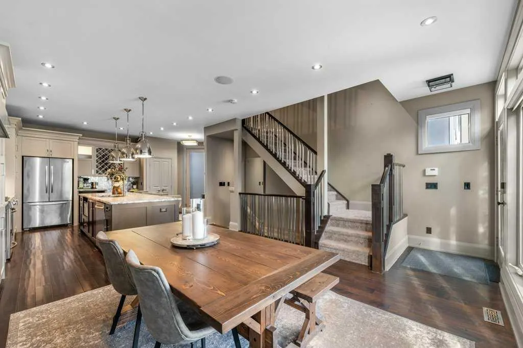 1926 36 Street SW, #2