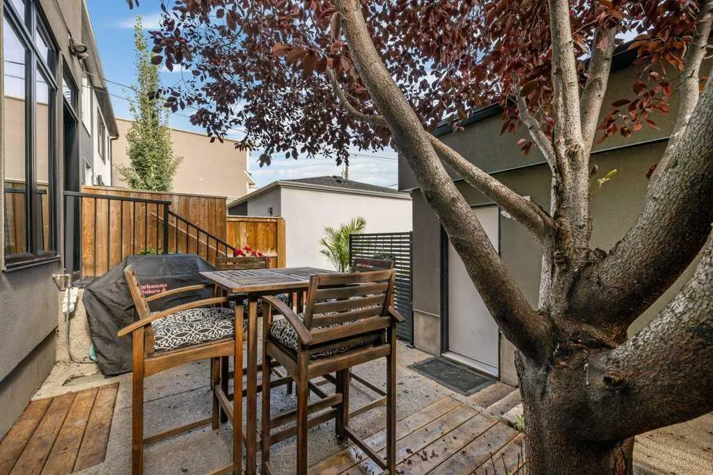 1926 36 Street SW, #2
