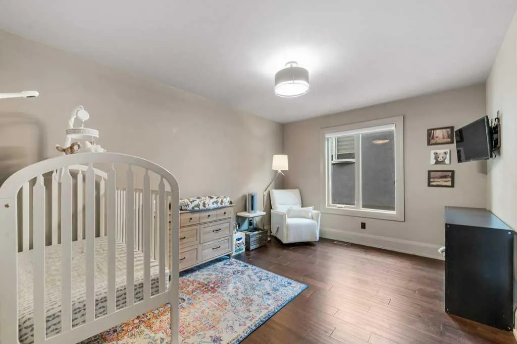 1926 36 Street SW, #2