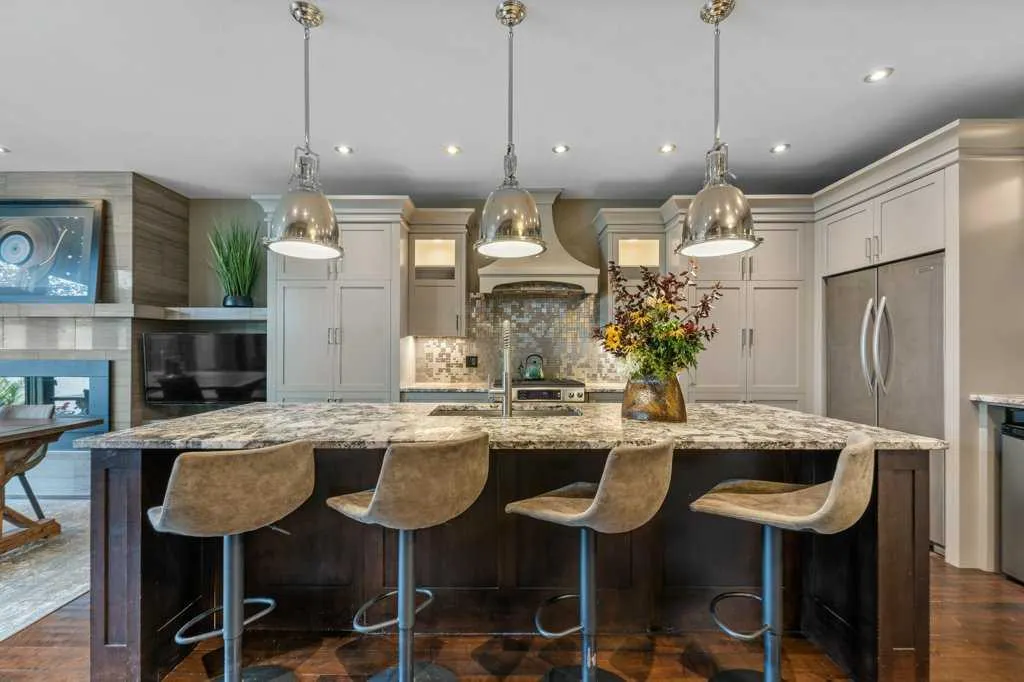 1926 36 Street SW, #2