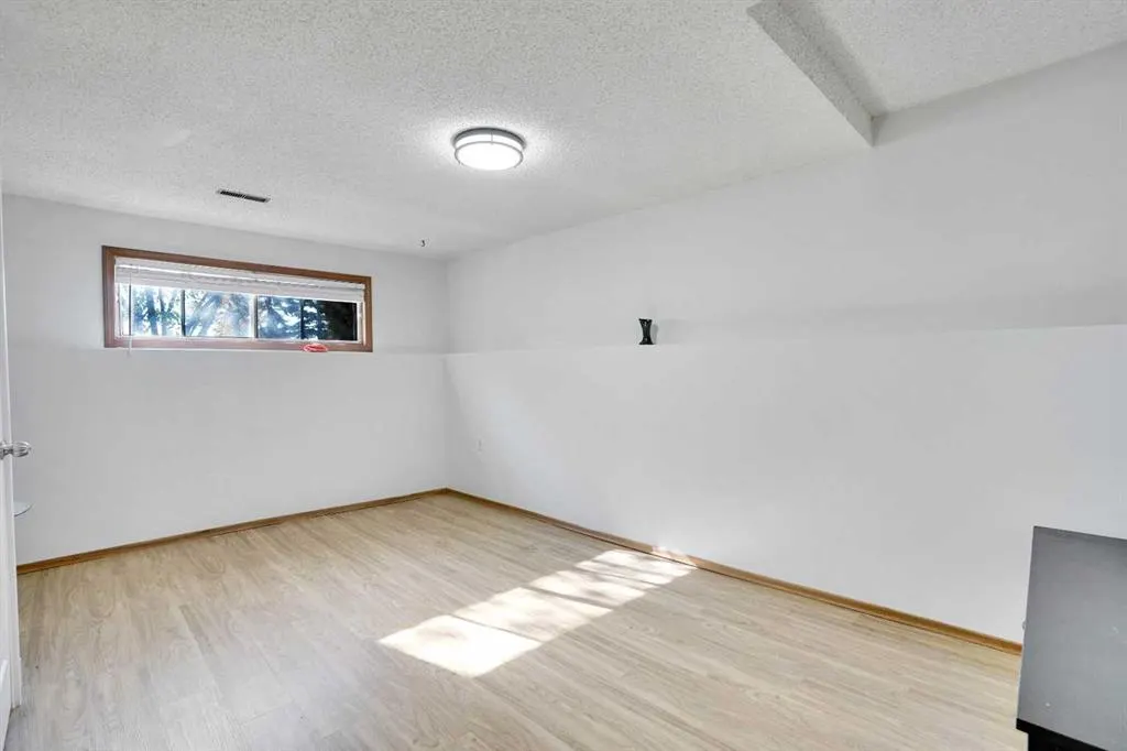 52 Erin Park Drive SE