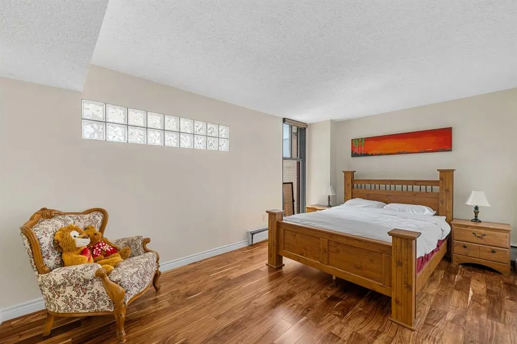 1100 8 Avenue SW, #604