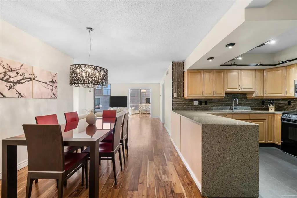 1100 8 Avenue SW, #604