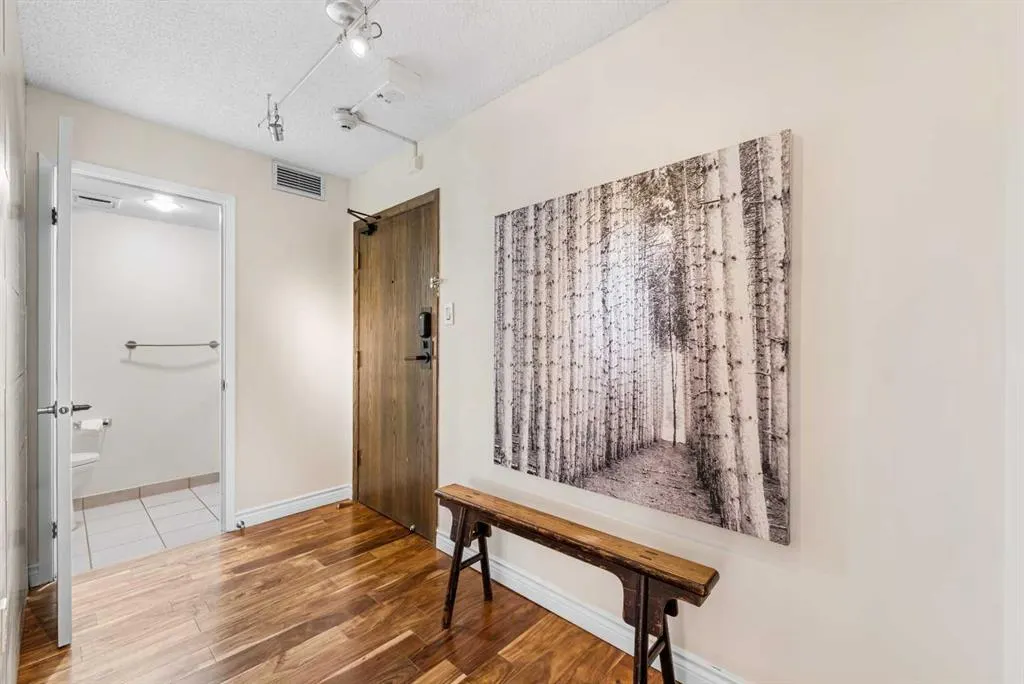 1100 8 Avenue SW, #604