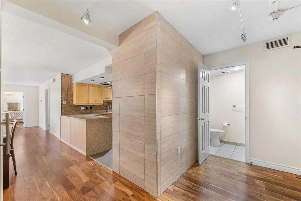 1100 8 Avenue SW, #604