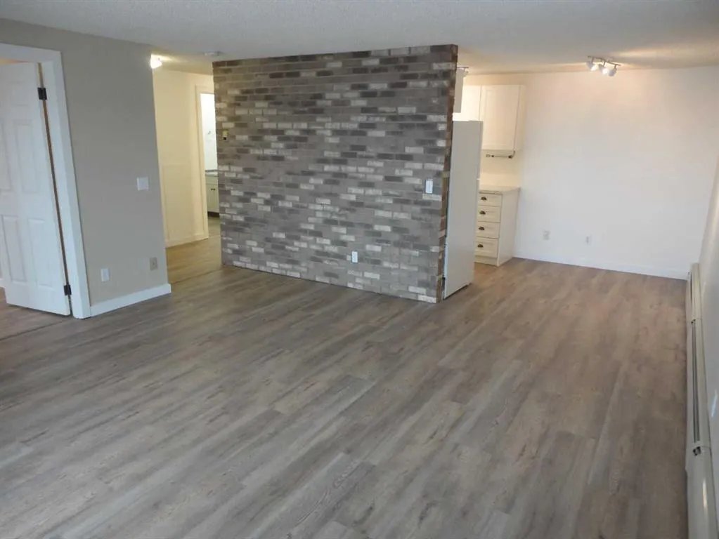 280 Banister Drive, #115