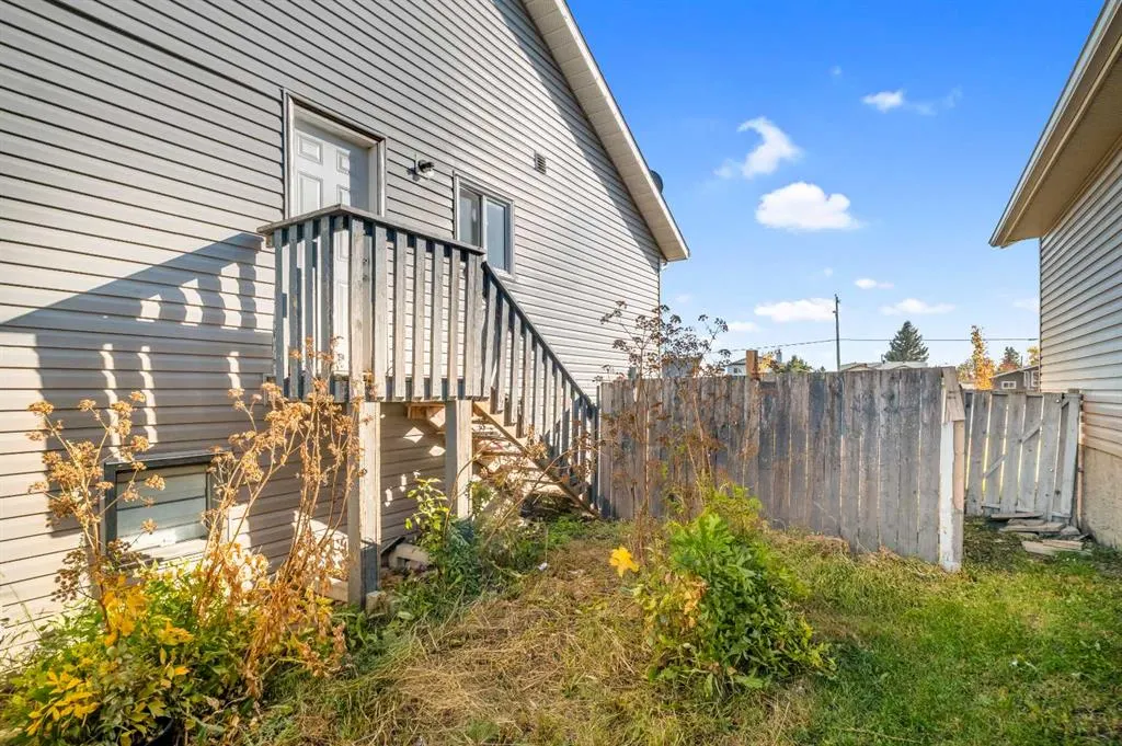 57 Martinview Crescent NE