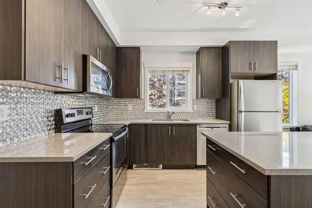 215 Legacy Boulevard SE, #3211