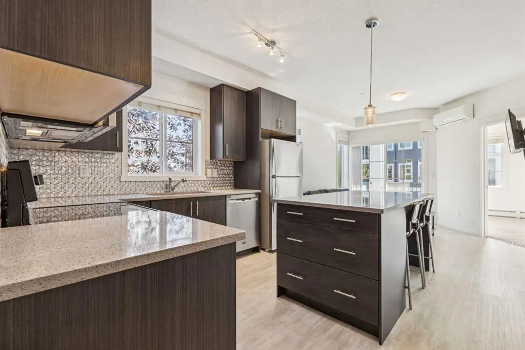 215 Legacy Boulevard SE, #3211