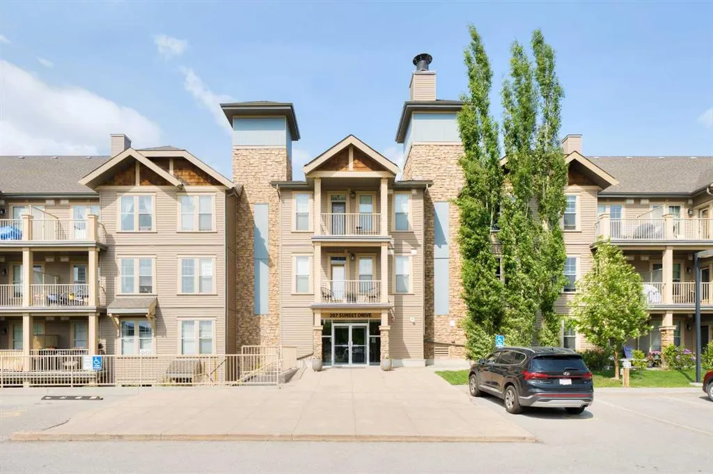 207 Sunset Drive, #111