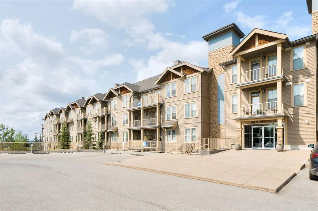 207 Sunset Drive, #111