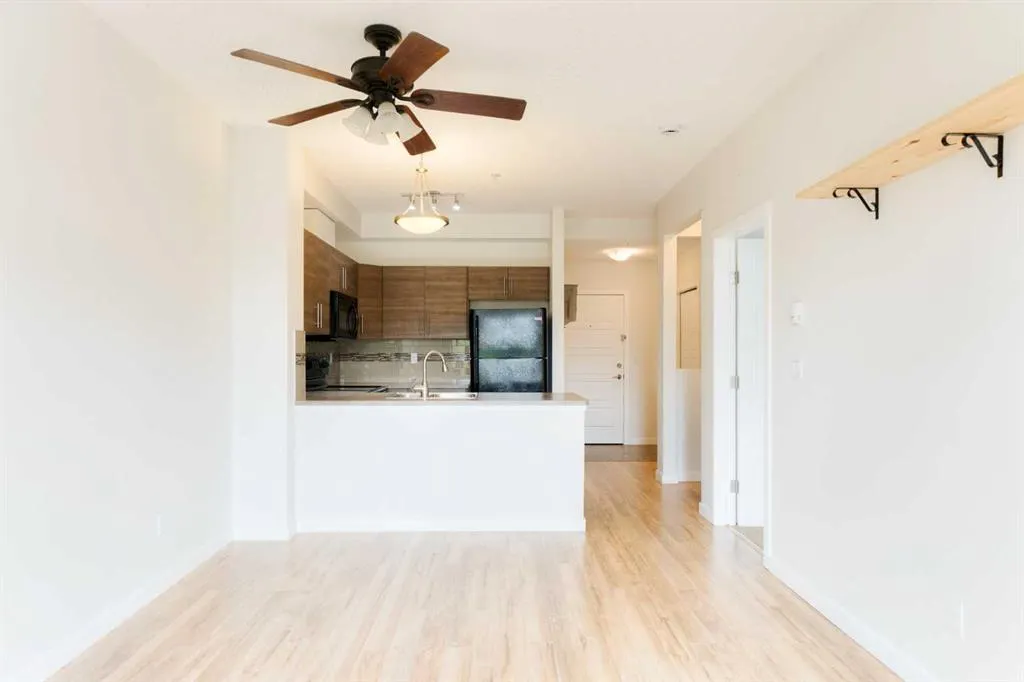 207 Sunset Drive, #111
