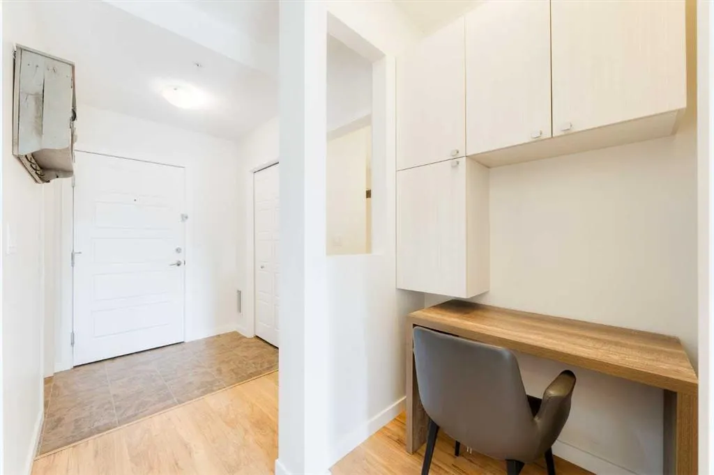207 Sunset Drive, #111