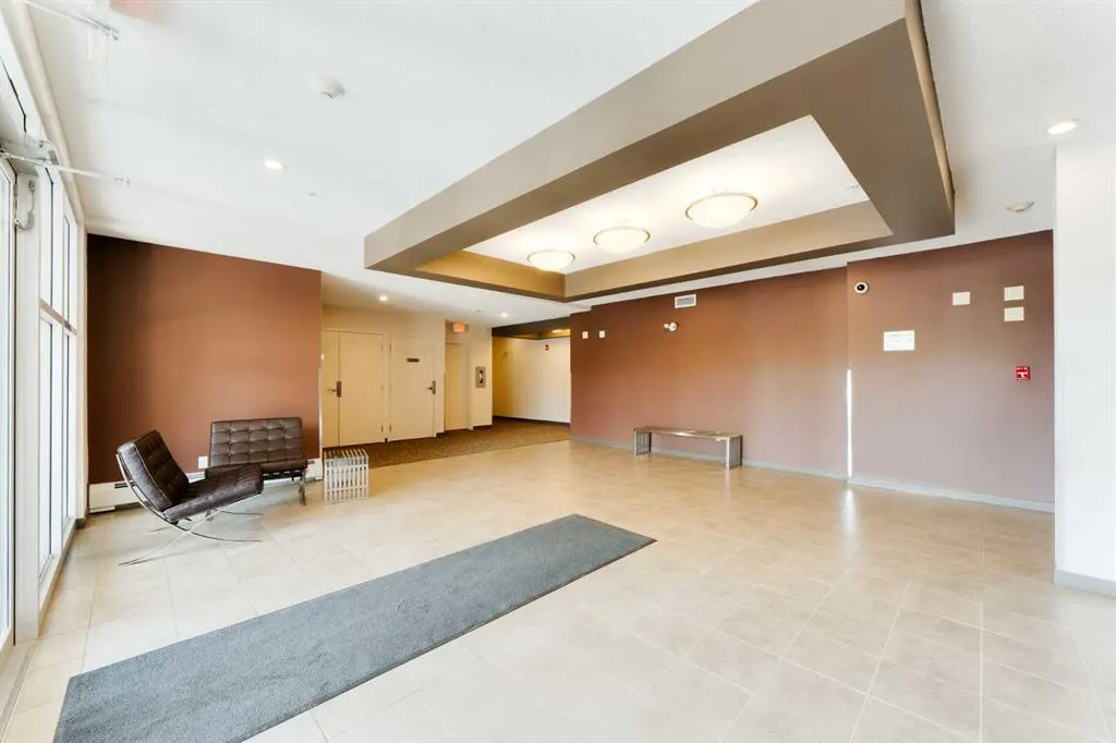 207 Sunset Drive, #111