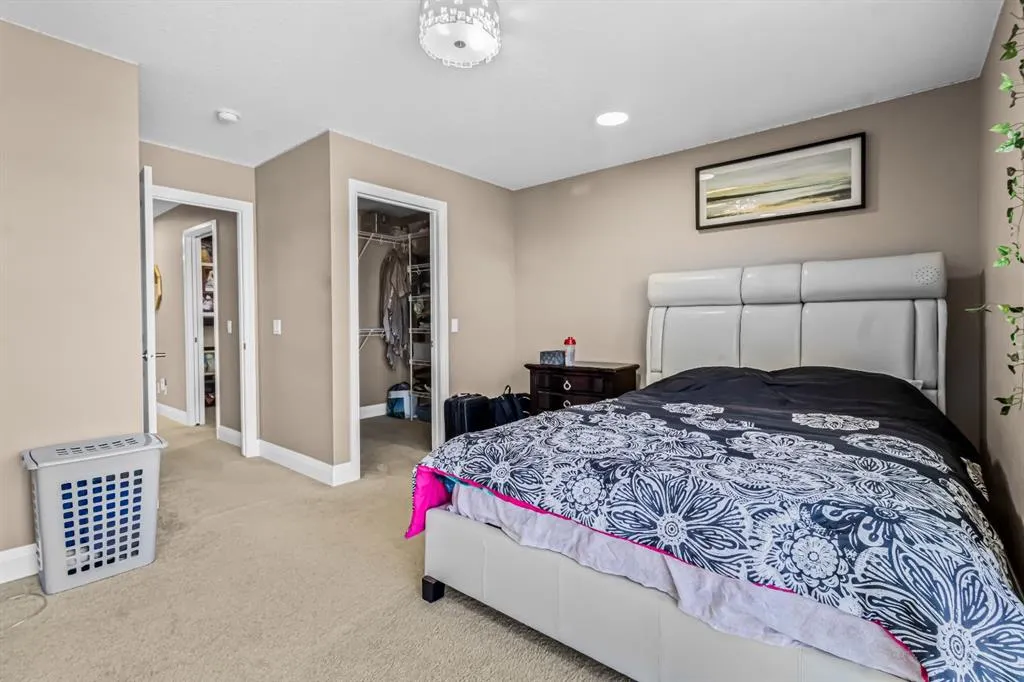 39 Cornerstone Gardens NE
