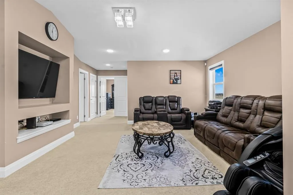 39 Cornerstone Gardens NE