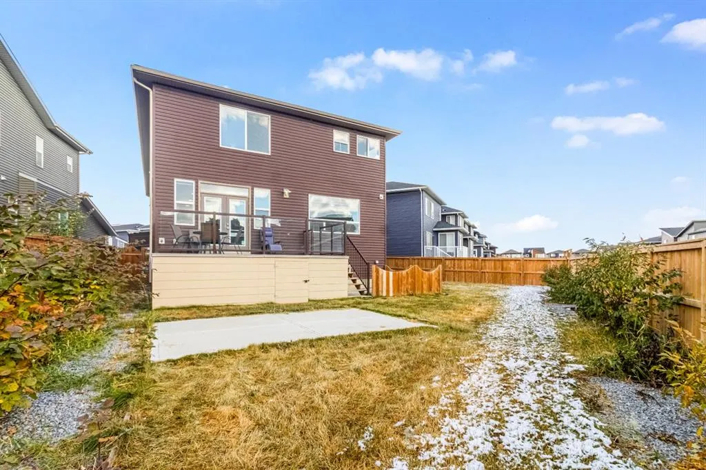 39 Cornerstone Gardens NE