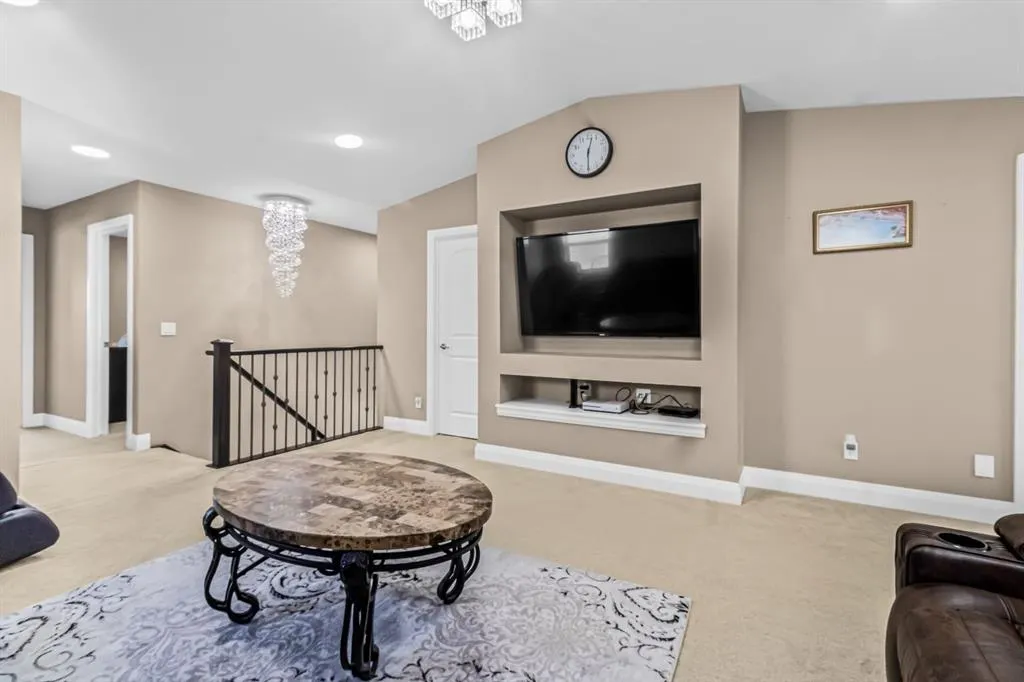 39 Cornerstone Gardens NE