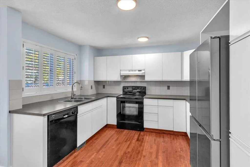 37 Douglasbank Rise SE