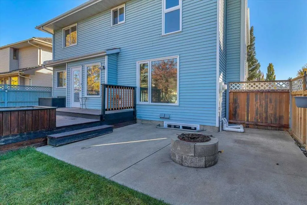37 Douglasbank Rise SE