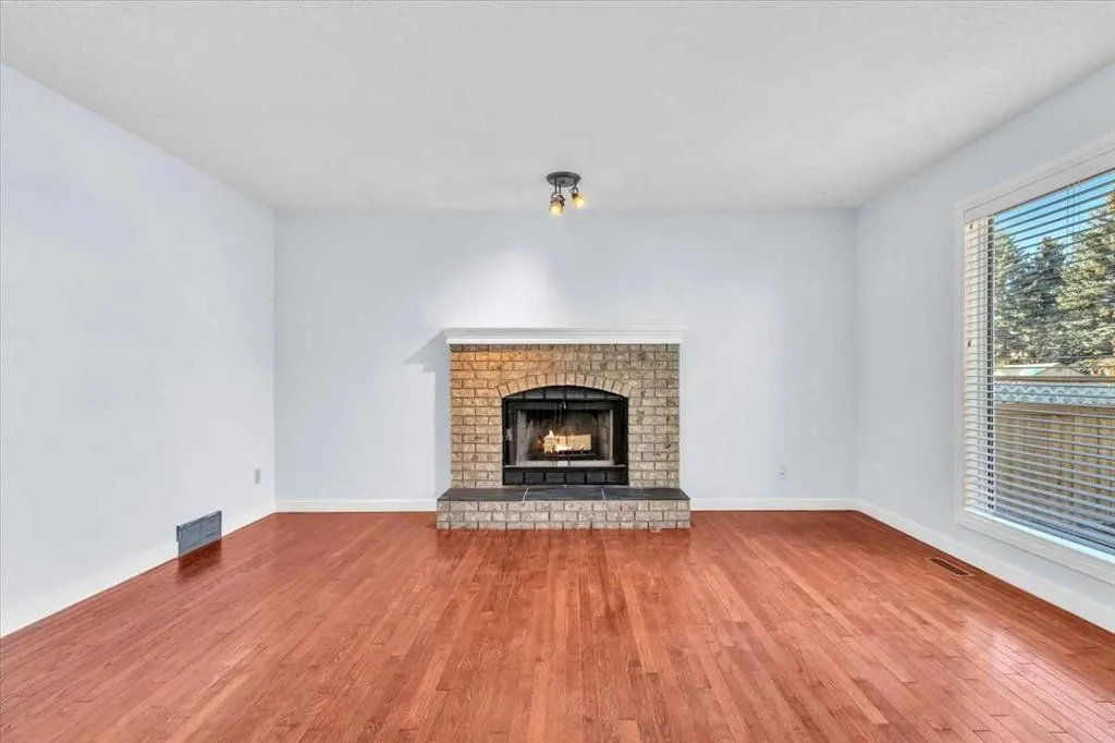 37 Douglasbank Rise SE
