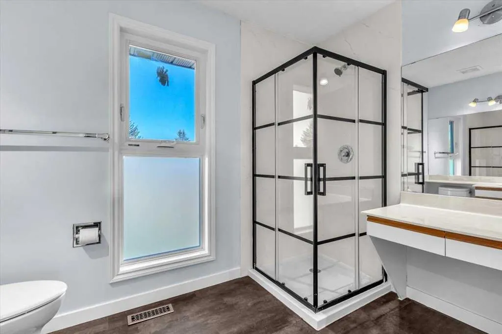 37 Douglasbank Rise SE