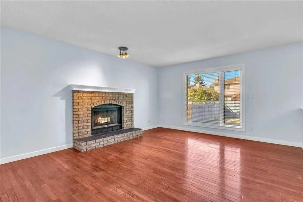 37 Douglasbank Rise SE