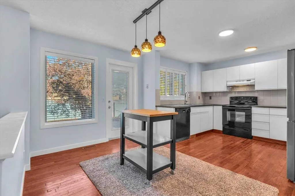 37 Douglasbank Rise SE