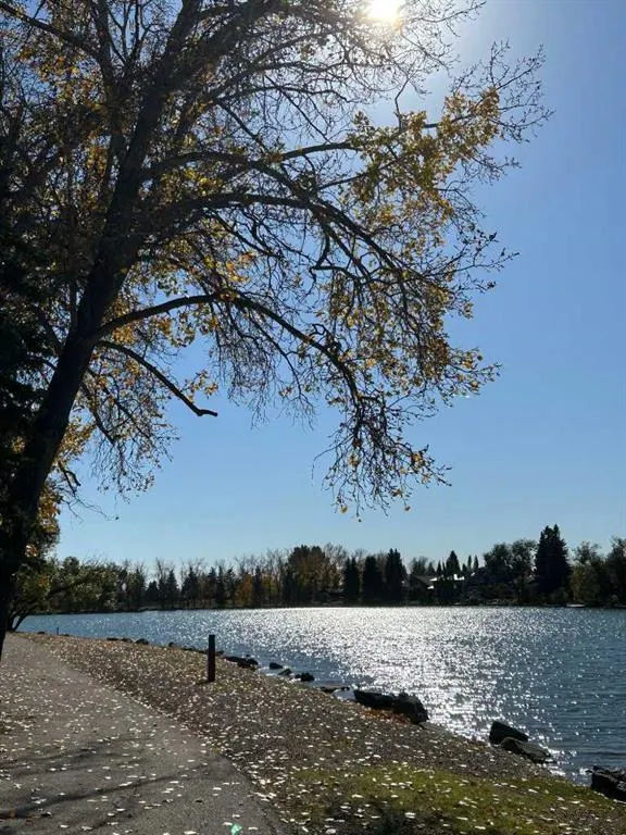 1275 Lake Sundance Crescent SE