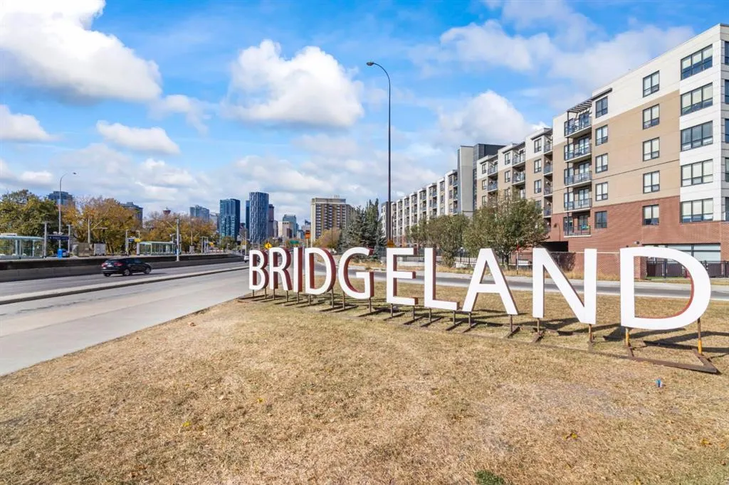 38 9 Street NE, #401