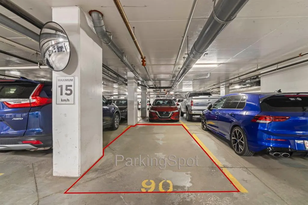38 9 Street NE, #401