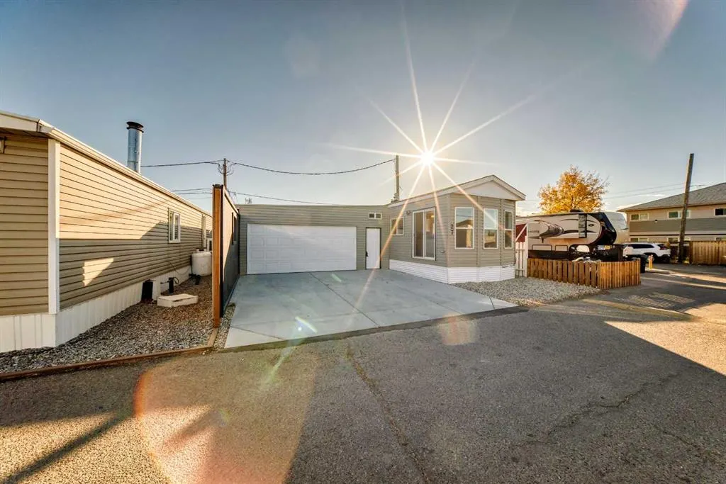 2106 50 Avenue SE, #27