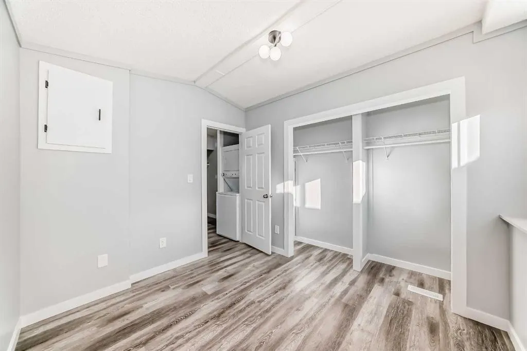 2106 50 Avenue SE, #27