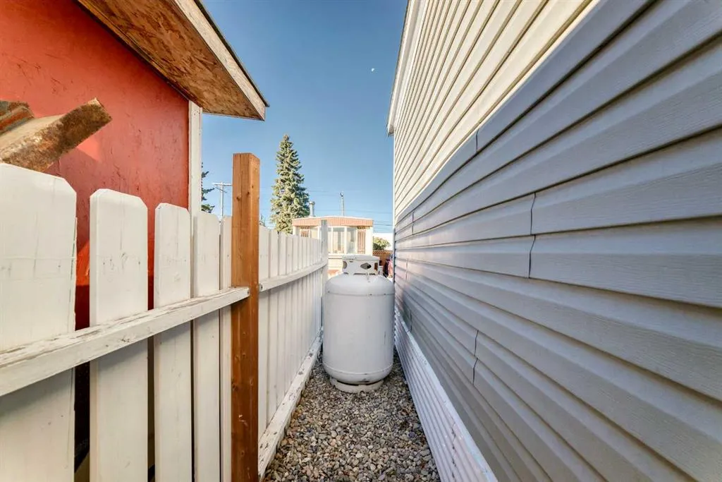 2106 50 Avenue SE, #27