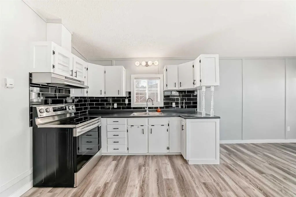 2106 50 Avenue SE, #27