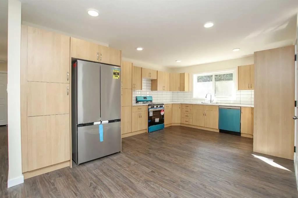 27 Gregson Crescent