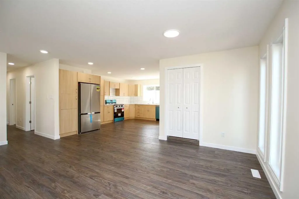 27 Gregson Crescent