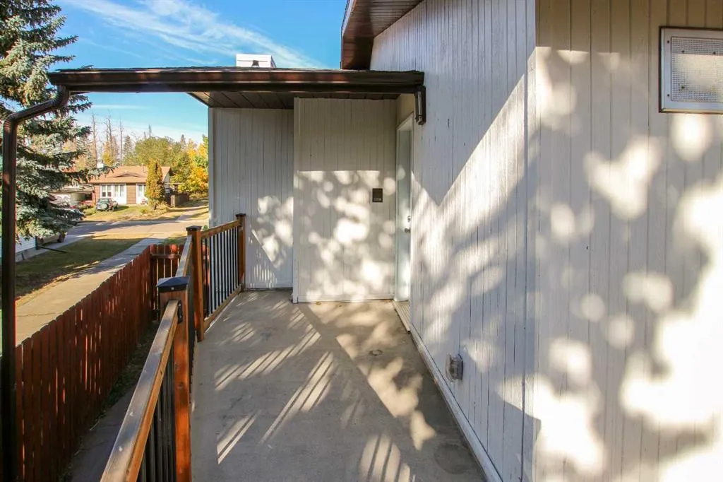27 Gregson Crescent