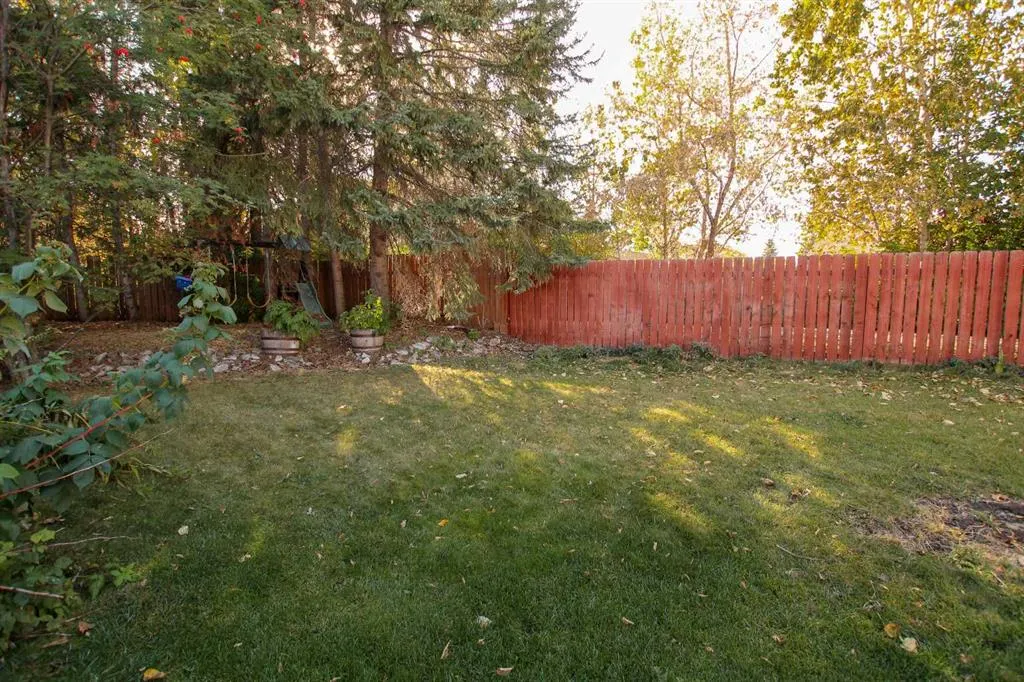 27 Gregson Crescent