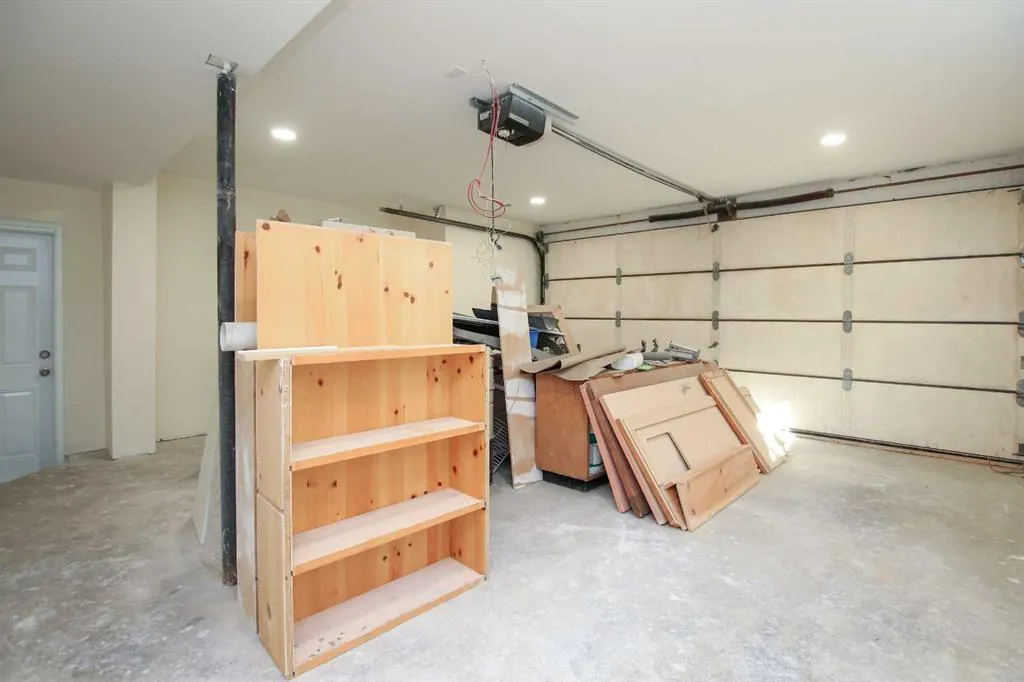 27 Gregson Crescent